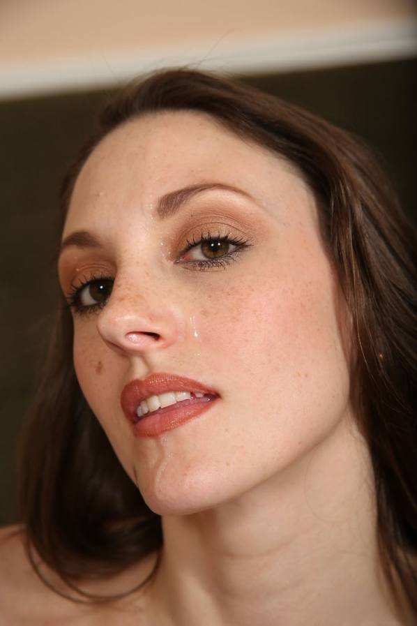 Melanie Hicks uses her huge tits and hands to make him cum