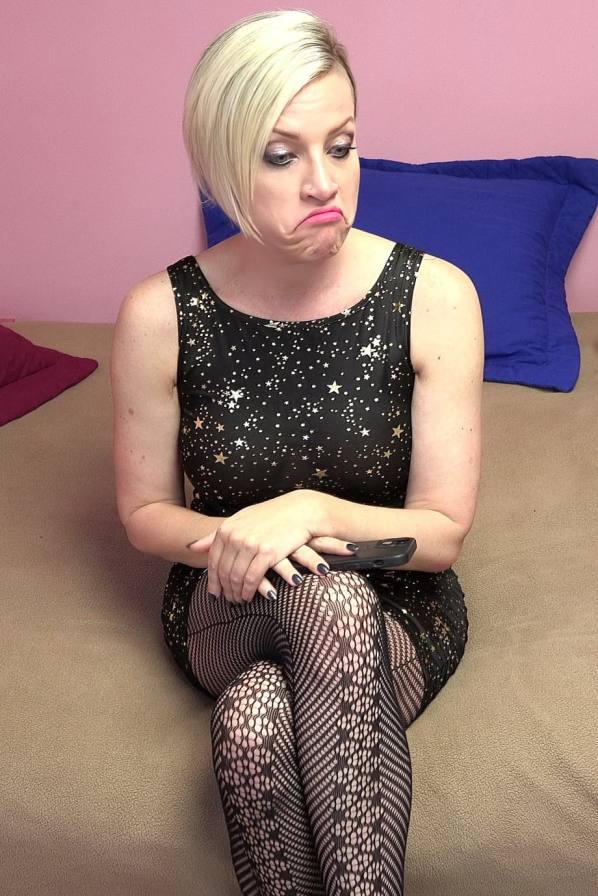 Wet holes drilled: Kyla Keys takes toy, mouth, cock