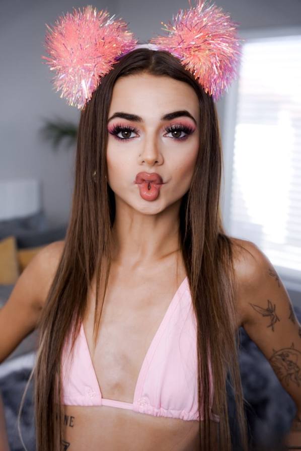 Nikki Nicole bares small tits, takes hardcore fuck