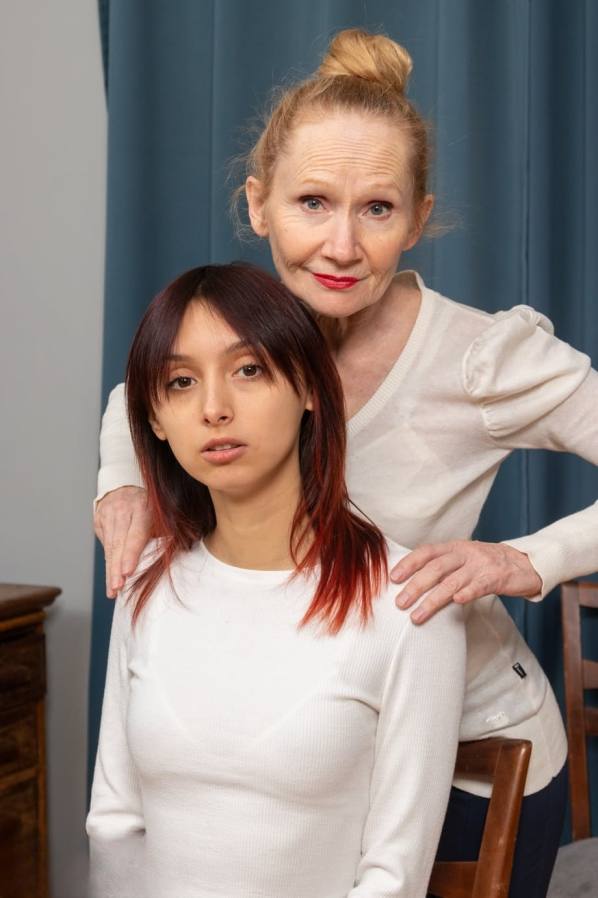 Hot teacher Izen seduces student Ashly Rabbit