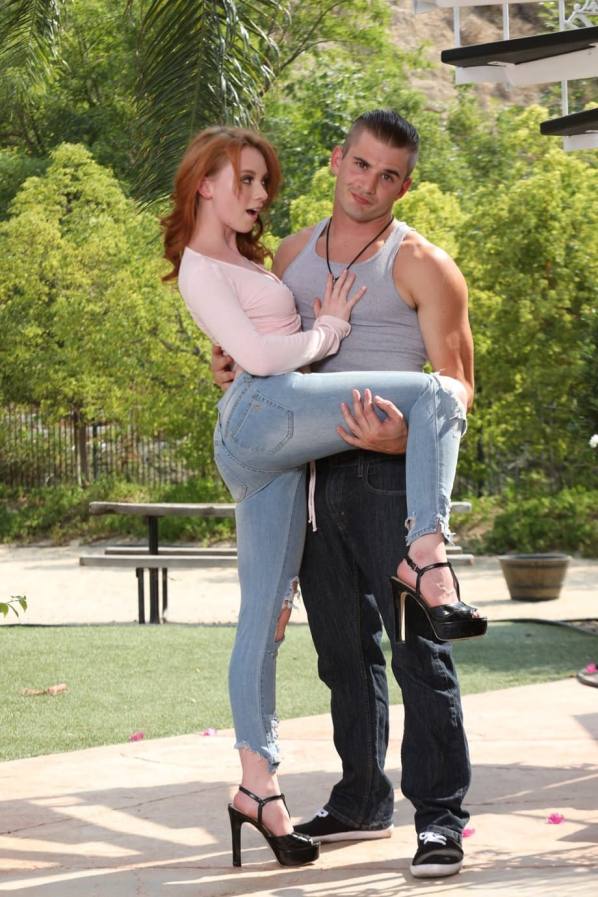 Outdoor flash: Athena Rayne drops pants, bare tits out