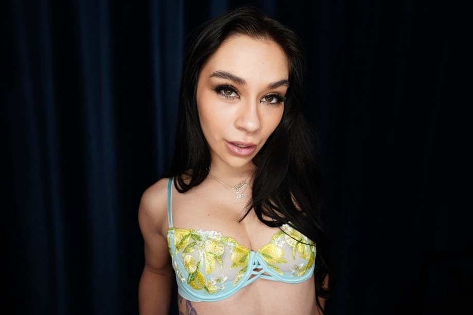 Delilah Dagger swallows warm cum after POV blowjob