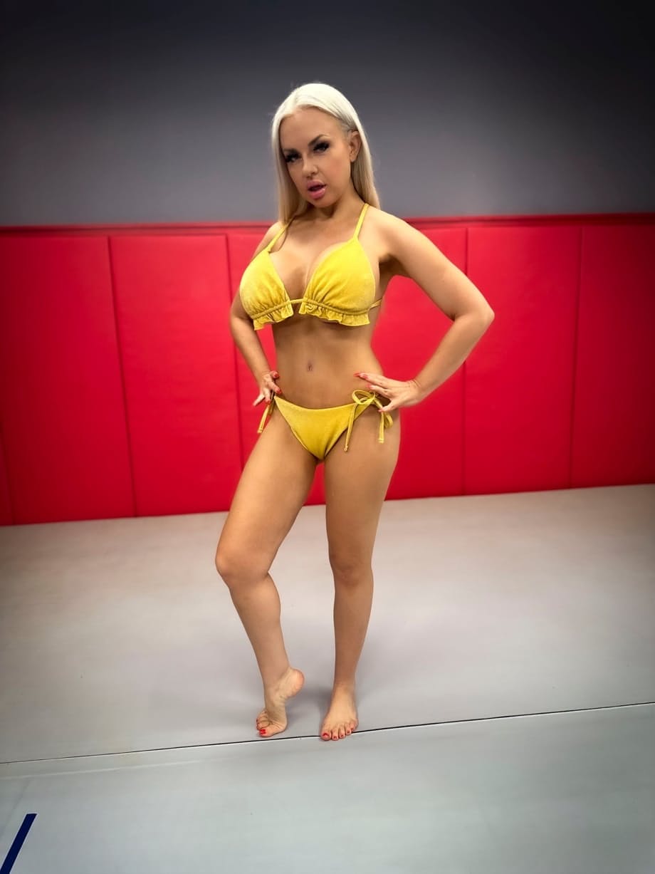 Bad Bella's big tits bounce on his cock