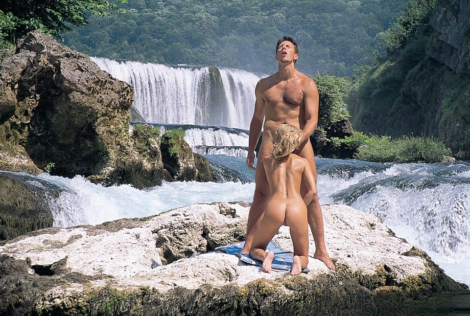 Dora Venter gets naked for hardcore fucking pics