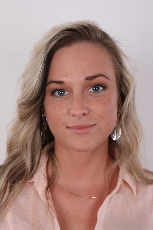 Jeans and blouse come off blonde amateur
