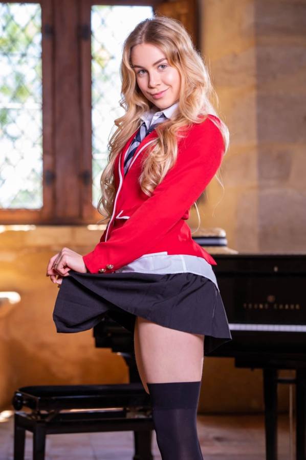 Alecia Fox fucks her robed instructor hard
