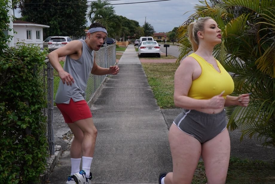 Horny Jenna Starr fucks neighbor with big tits