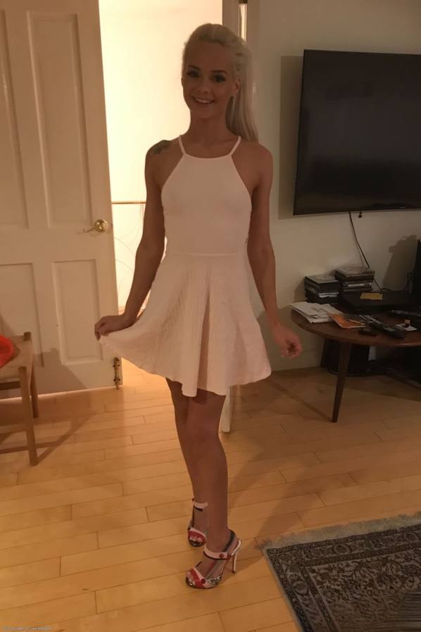 Elsa Jean drops her dress, blonde pussy bare