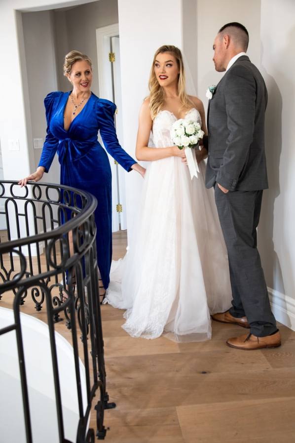 Porn photo : Anny Aurora's lesbian fuck with stepmom caught by groom