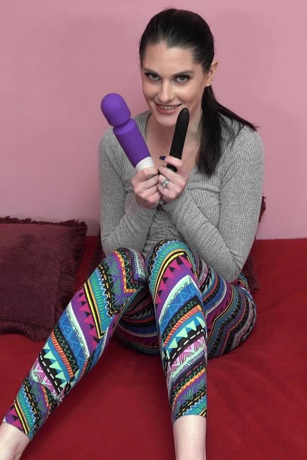 Aria Khaide, hot MILF, rips yoga pants, fucks pussy till