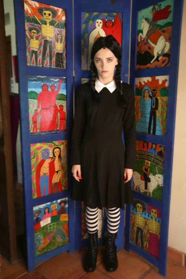 Audrey Noir fucks her kinky family hard this Halloween