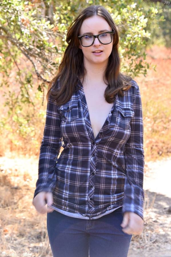 Jay the nerdy hotwife frees her big tits in the wild