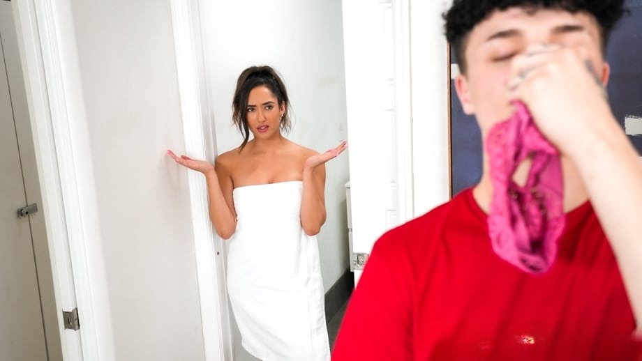 Chloe Amour fucks panty-sniffing stepbro hard