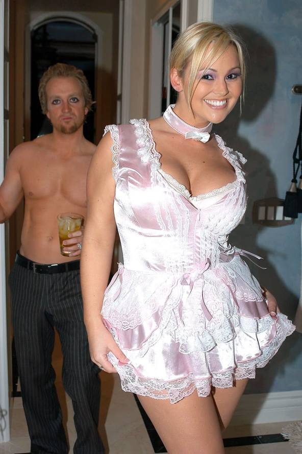 Abbey Brooks fat blonde and busty Kelly Madison show tits