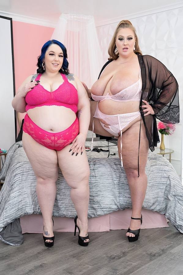 Heels on fat dykes fuck pussy