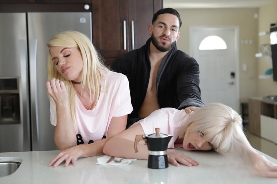 Wild sluts flash tits, fuck big cocks hard